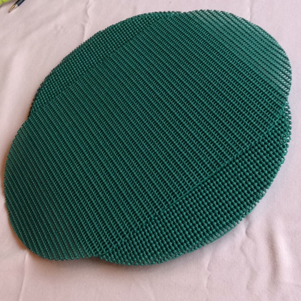 FINAL SALE PRICE 6 Pc Nonskid Washable Green Placemats - Picture 2 of 4
